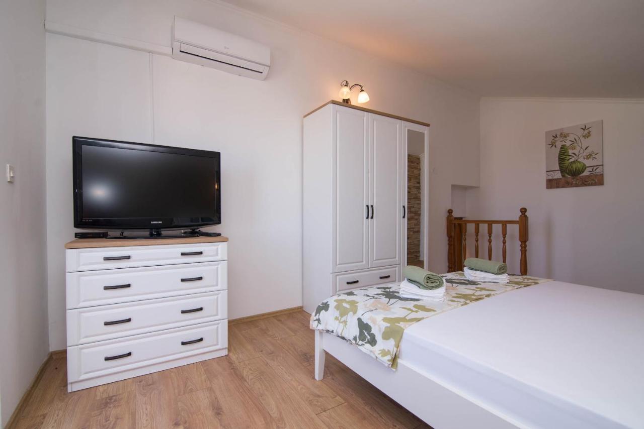 Appartement Nereo à Mali Lošinj Extérieur photo